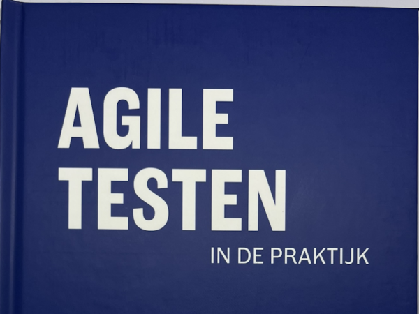 Voorkaft van het boek Agile Testen in de Praktijk. Geschreven door Allan de Bruin